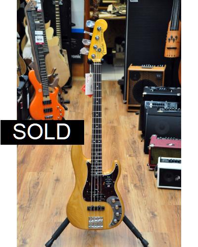 Fender American Ultra Precison Bass Aged Natural