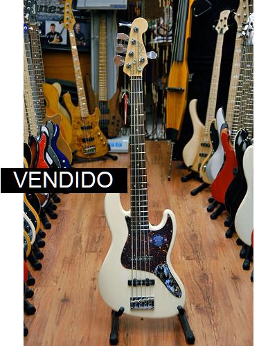 Fender American Jazz Bass V 08