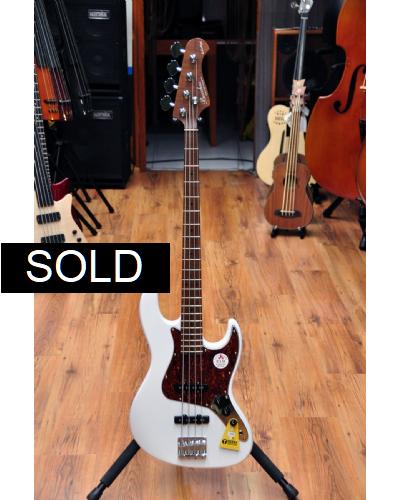 Bacchus Global Series WL4 STD RSM Jazz Bass White with Roasted neck