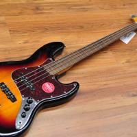 Squier Classic Vibe Fretless 60's Jazz Bass Sunburst
