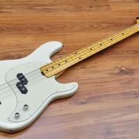 Music Man Cutlass Bass Ivory White