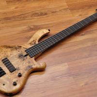 Maruszczyk Frog Omega 5p Maple Burl Fretless