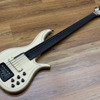 F Bass AC5 Matural Matt finish