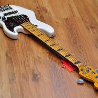 Fender American Ultra Jazz Bass V Maple Arctic White