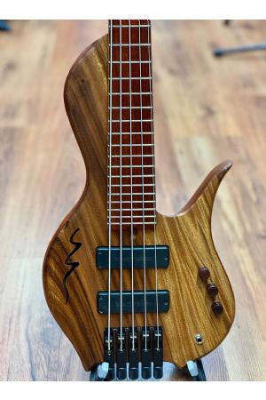 MÜB Custom Maurizio Über Bass X3M Cavo 22.75 MÜB Custom Maurizio Über Bass X3M Cavo 22.75