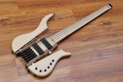 Merlos Trium 5 string bass