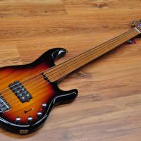 Ernie Ball Music Man BFR Stingray 5 Fretless BSV