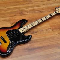 Fender Geddy Lee Jazz Bass Sunburst (usado)