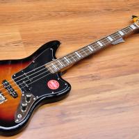 Squier Classic Vibe Jaguar Bass 3 Tone Sunbust