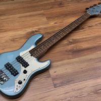Fender Artist Series Roscoe Beck Signature Bass Teal Green (1996)