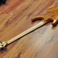 KD Basses Rev II 5str. Plum tree series