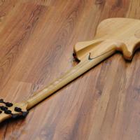 Maruszczyk Sputnik 5p Fretless