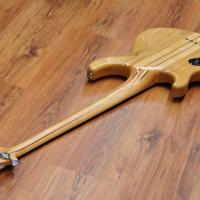 PRS SE Kingfisher Bass Natural