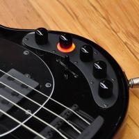 Music Man Dark Ray 4 Obsidian Black