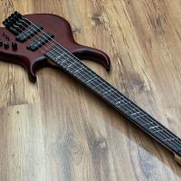 Sire Marcus Miller M6 Headless 5 Mahogany Satin