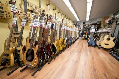 Doctorbass.net, Burgos, Spain. March 2014. Photo by Alberto Uyarra - Doctorbass.net, Burgos, Spain. March 2014. Photo by Alberto Uyarra -