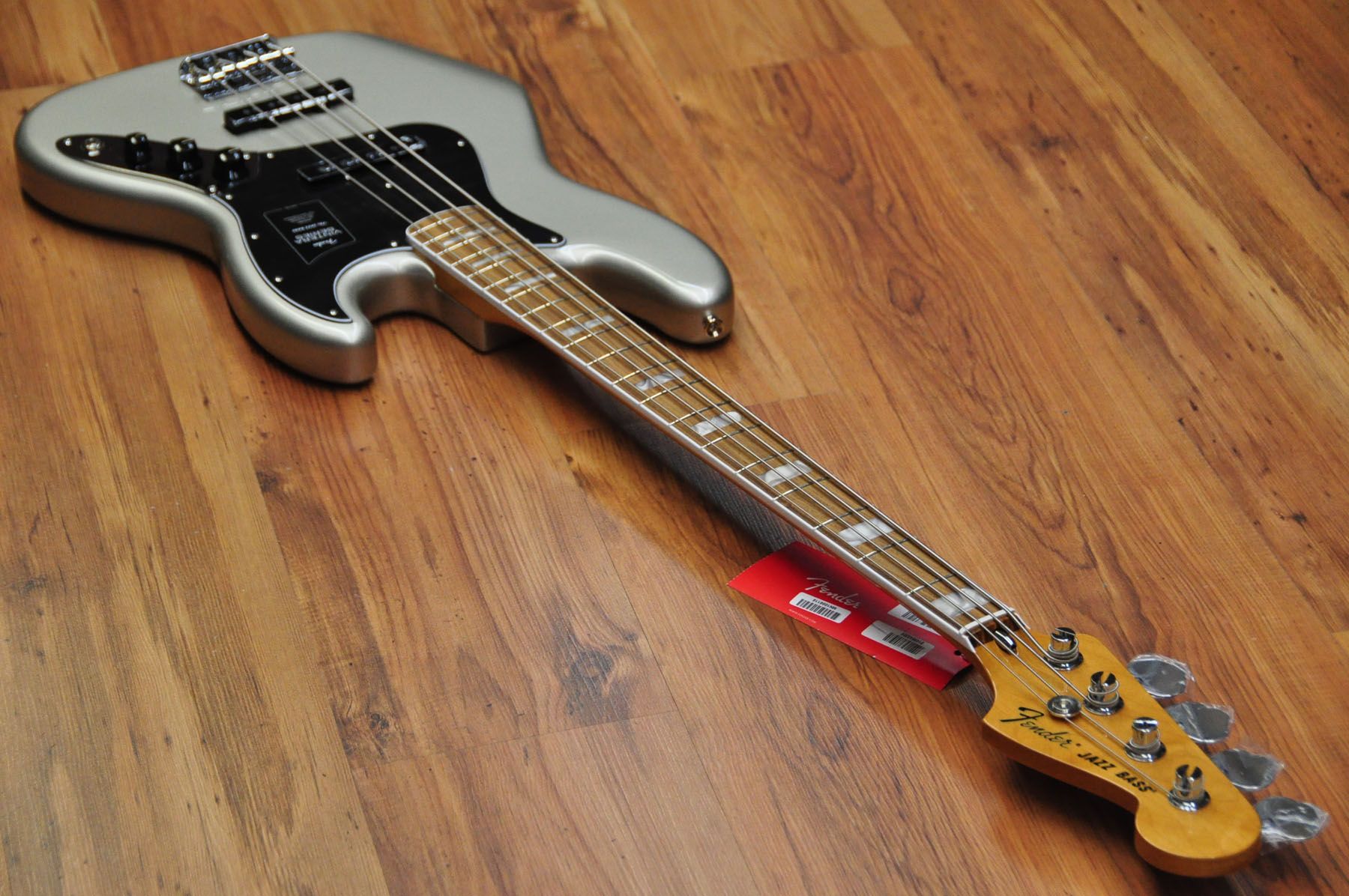 Fender vintera 70s jazz bass inca silver deals