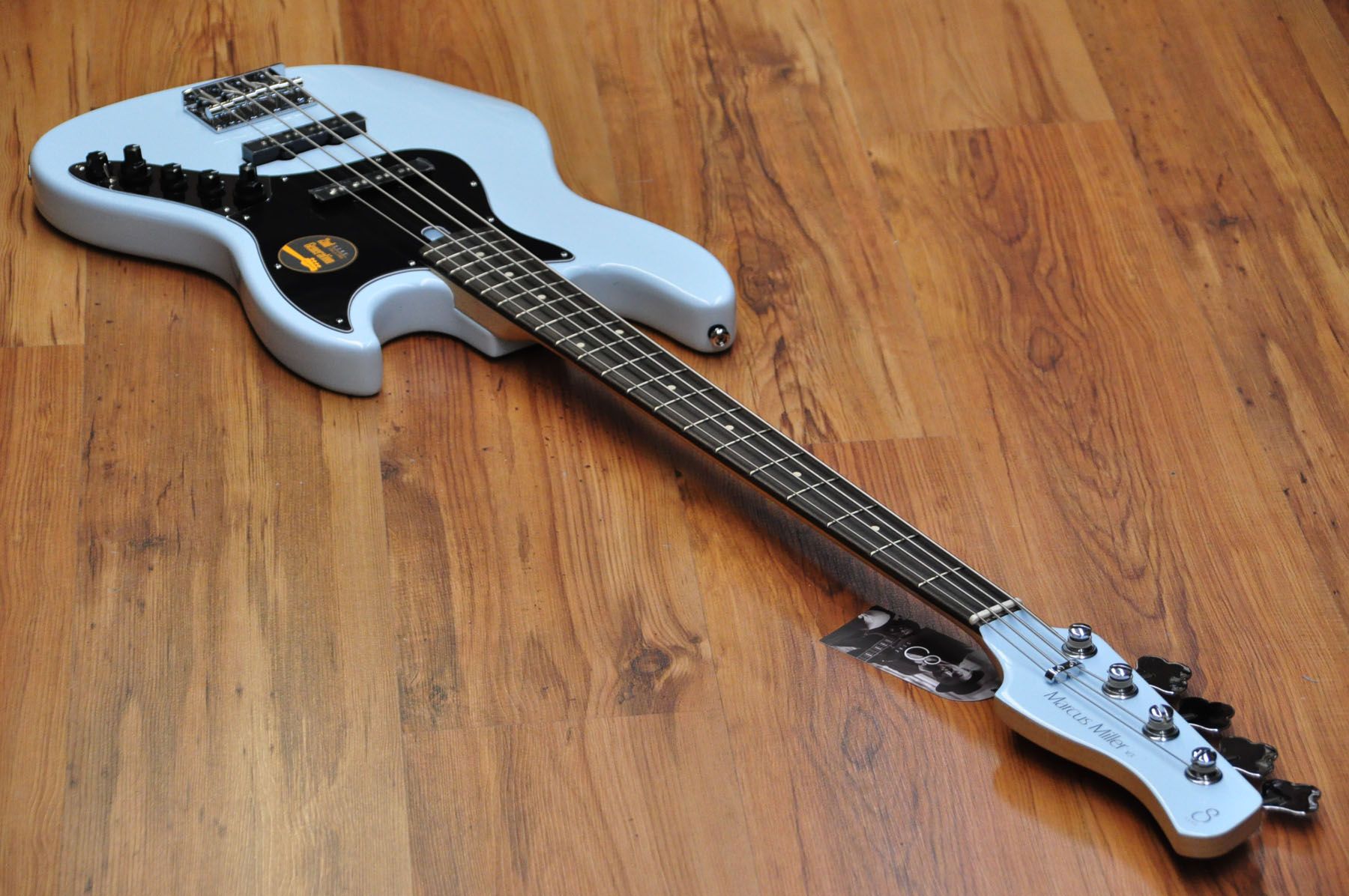 Sire Marcus Miller V3 Bass - V34TS - Basse 4 cordes : Nantel Musique